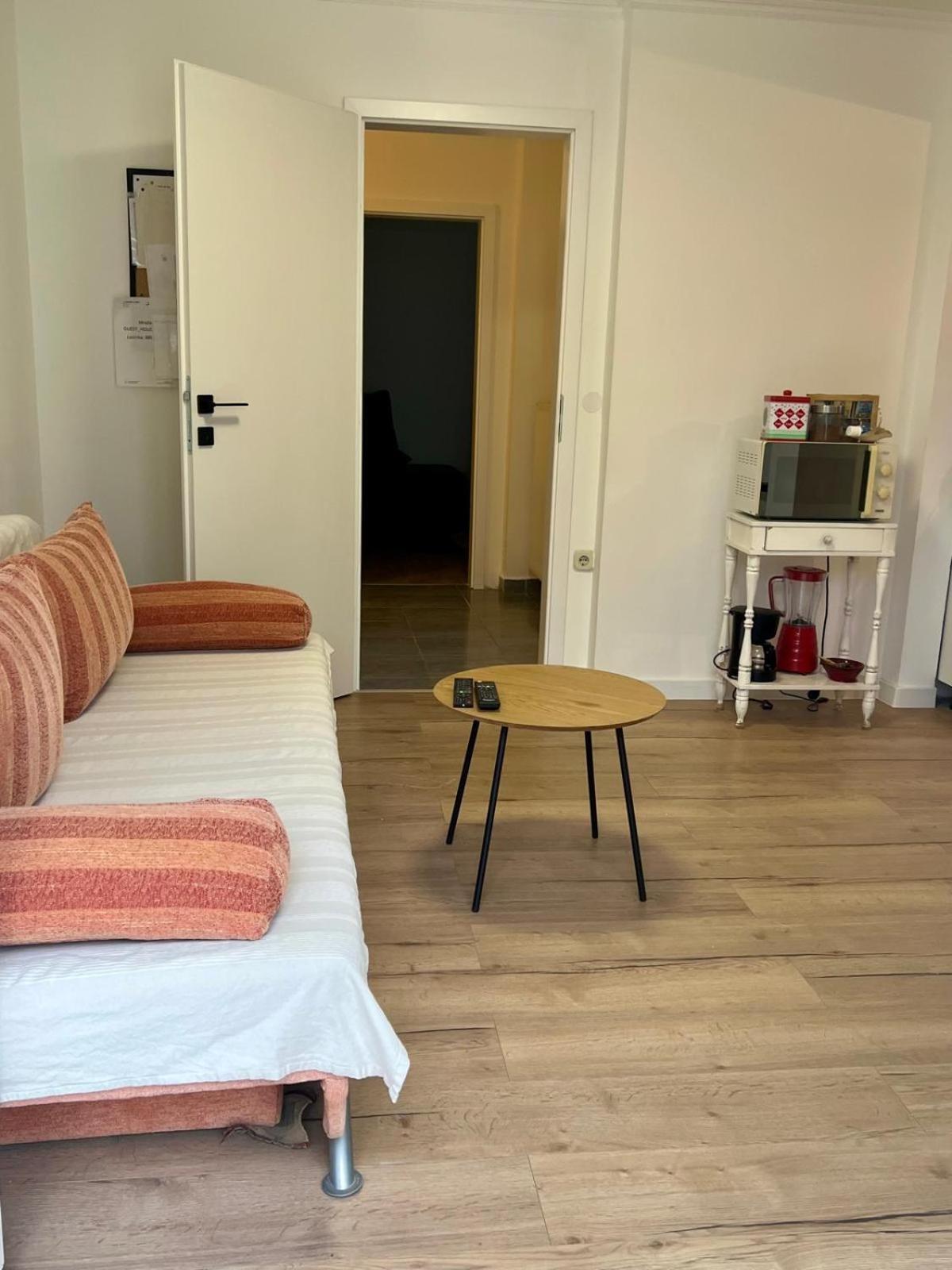 Guest House Ruza Tenja Ngoại thất bức ảnh