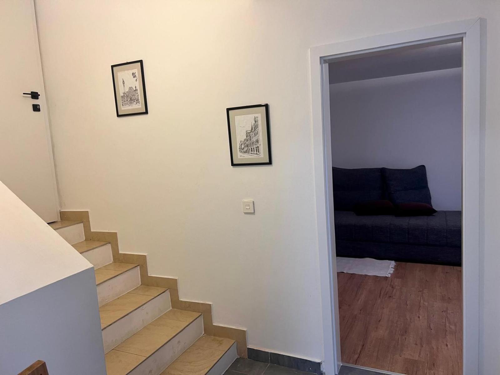 Guest House Ruza Tenja Ngoại thất bức ảnh